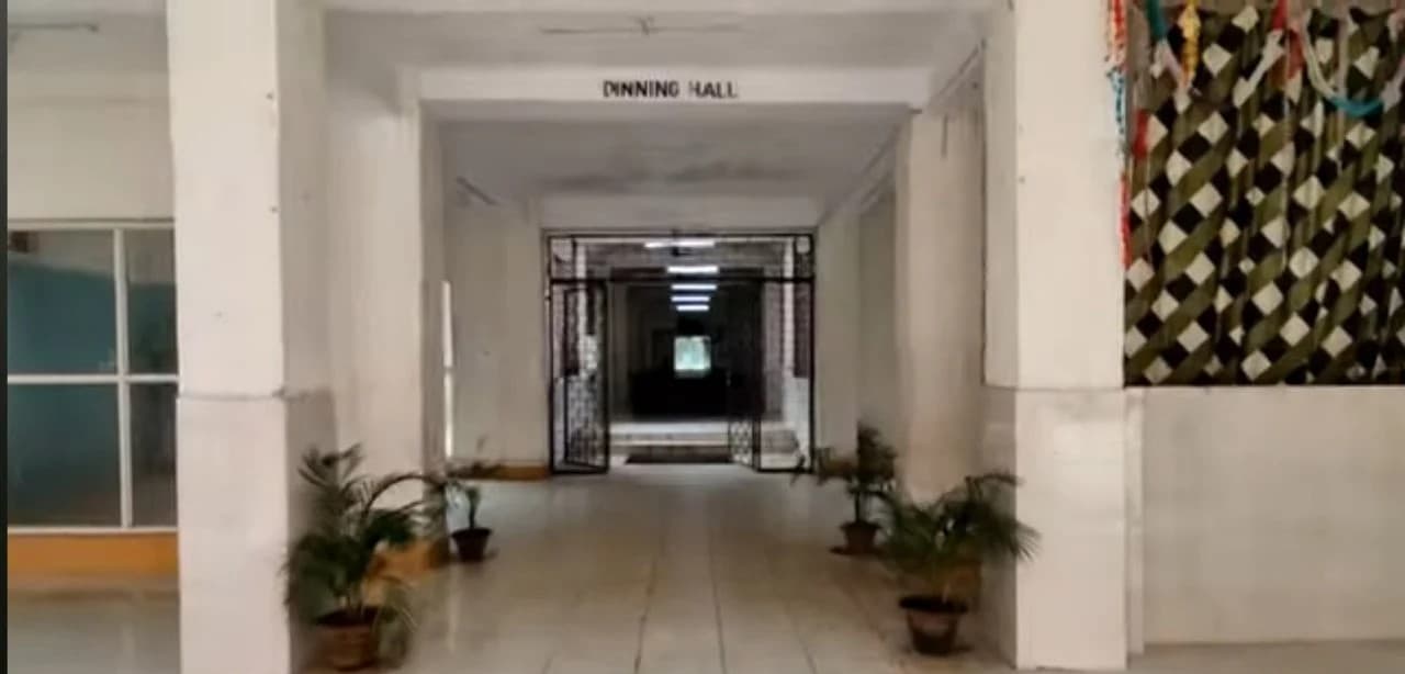 OUTR Academic Building photo 9